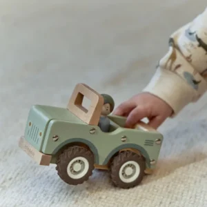 Coche-Safari-de-madera-Safari-Friends-Little-Dutch-en-uso