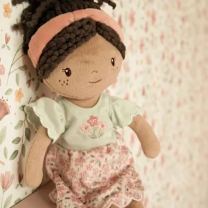Evi-muneca-blandita-35-cm-Little-Dutch-en-detalle