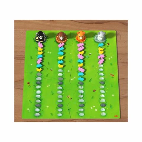 Haba-la-cuadrilla-de-mascotas-tablero-detras