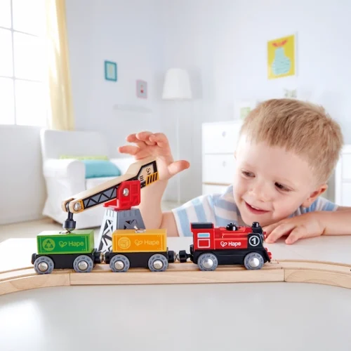 Hape-bucle-de-entrega-de-carga-nino-jugando