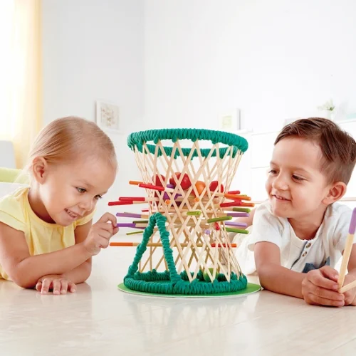 Hape-juego-palina-niños-jugando
