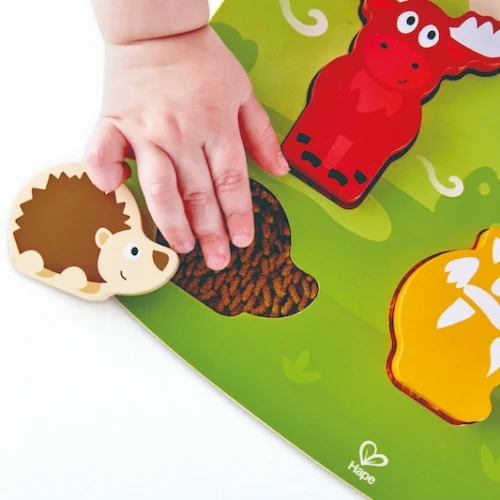 Hape-puzzle-táctil-animales-del-bosque-erizo