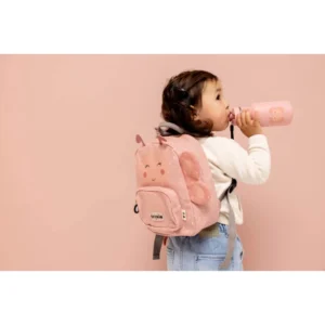 Mochila-pequena-Mrs.-Butterfly-en-uso
